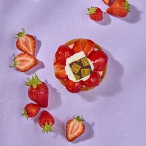 Aardbeienvlaaitje met slagroom
