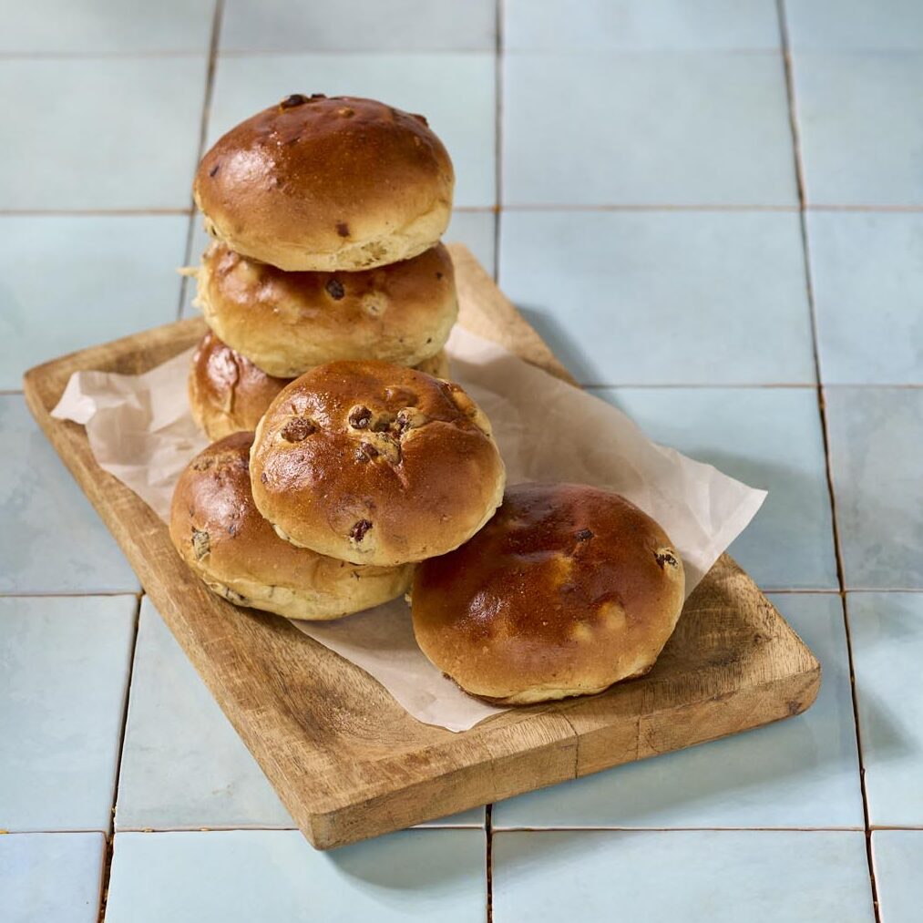 Krentenbollen per 6 - Bakker Floor van Lieshout